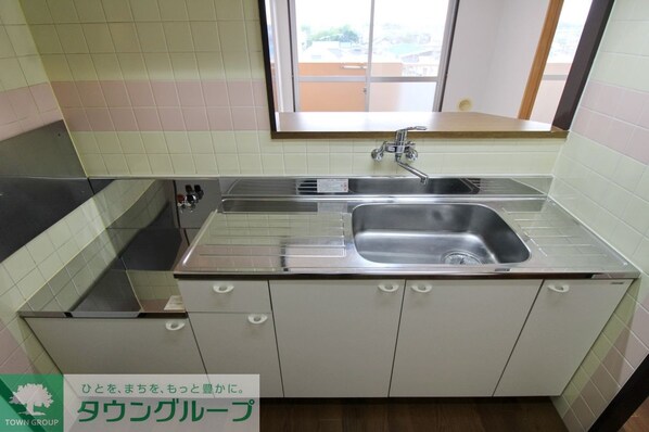 サニーエステートの物件内観写真